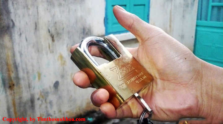 Sử dụng ổ khóa kém chất lượng